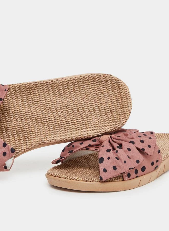 تايك تو صندل مسطح بنقشة منقطة بتفاصيل فيونكة