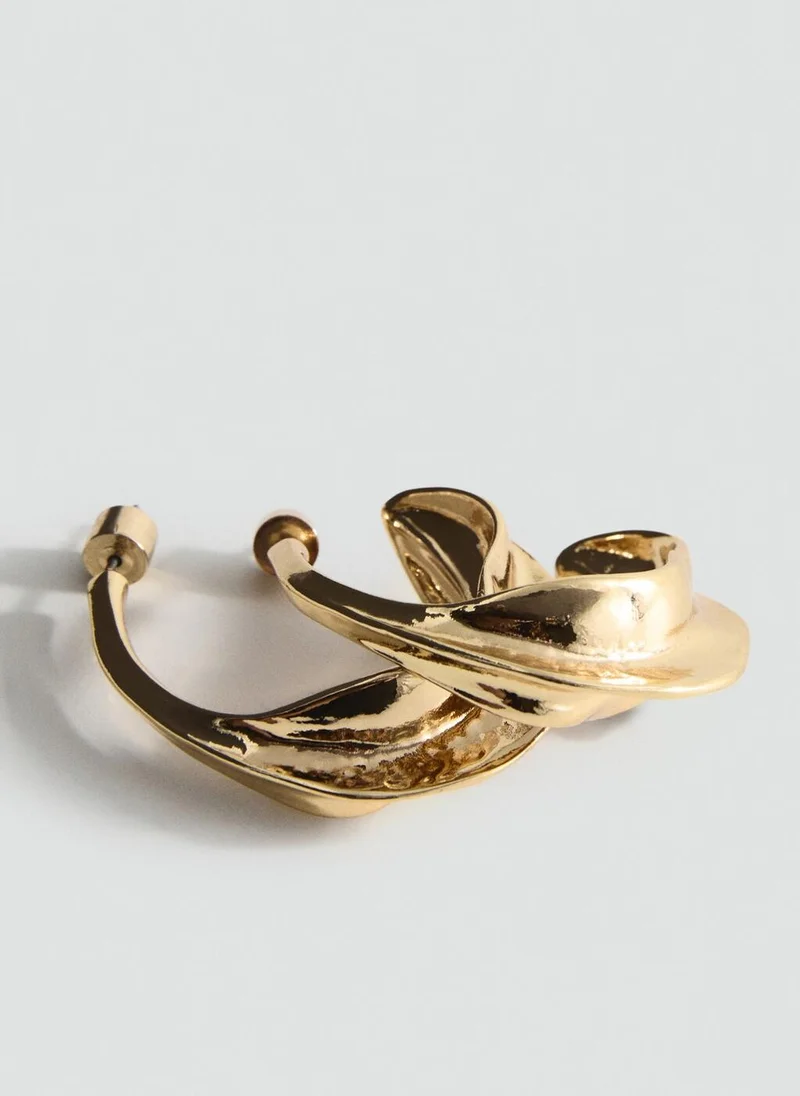 مانجو Embossed Hoop Earrings