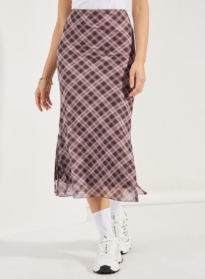 Styli Styli Plaid Check Midi Skirt with Side Slit  - Image 2
