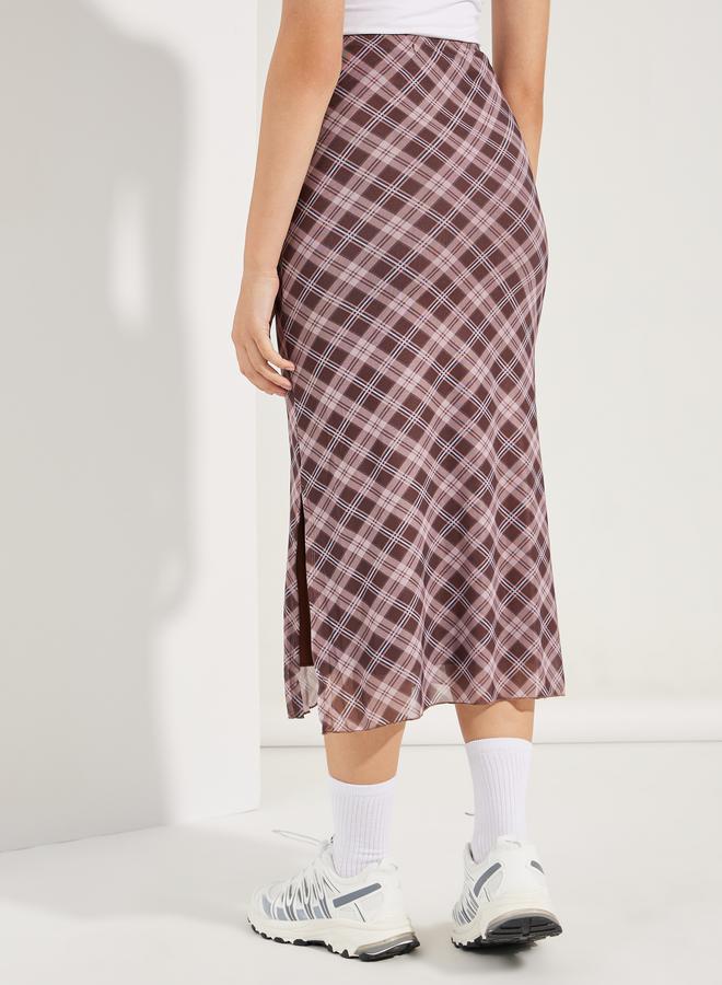 Styli Styli Plaid Check Midi Skirt with Side Slit  - Image 4