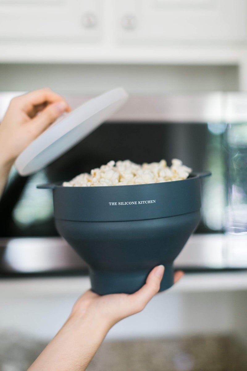 The Silicone Kitchen Silicone Microwave Popcorn Maker Collapsible Bowl, Non-Toxic, Dishwasher Safe, Dark Blue - Image 5