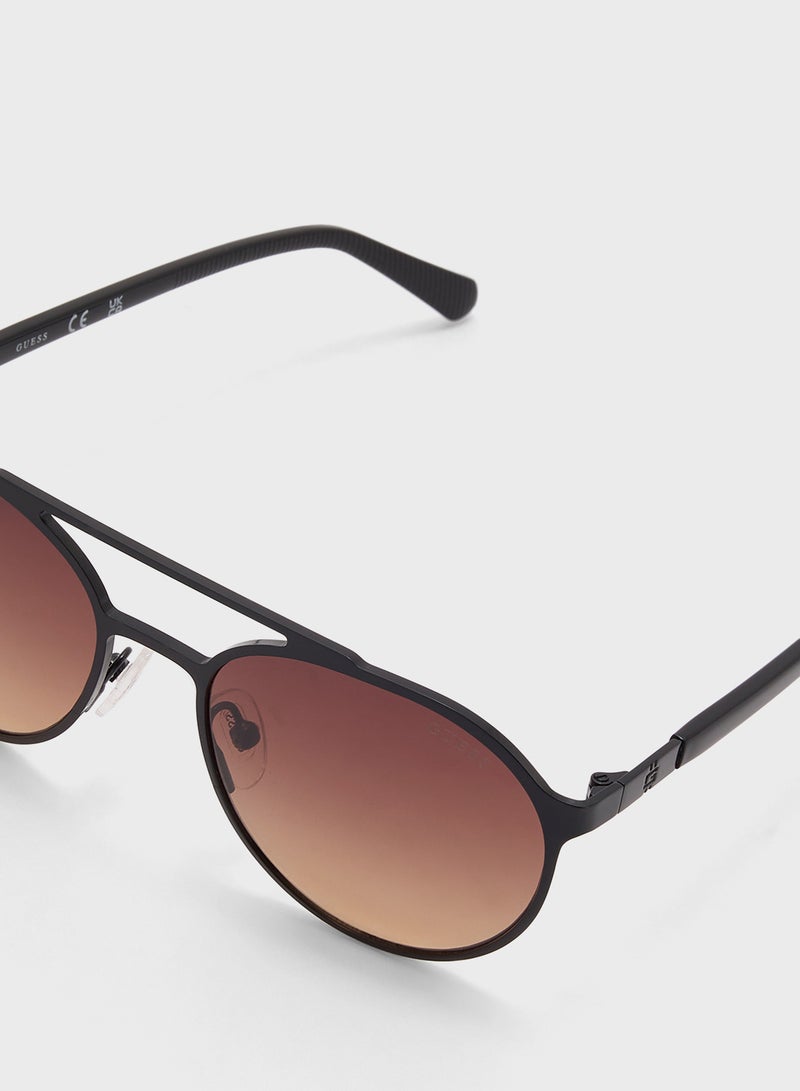 GUESS Uv-Protected Round Sunglasses - Image 4