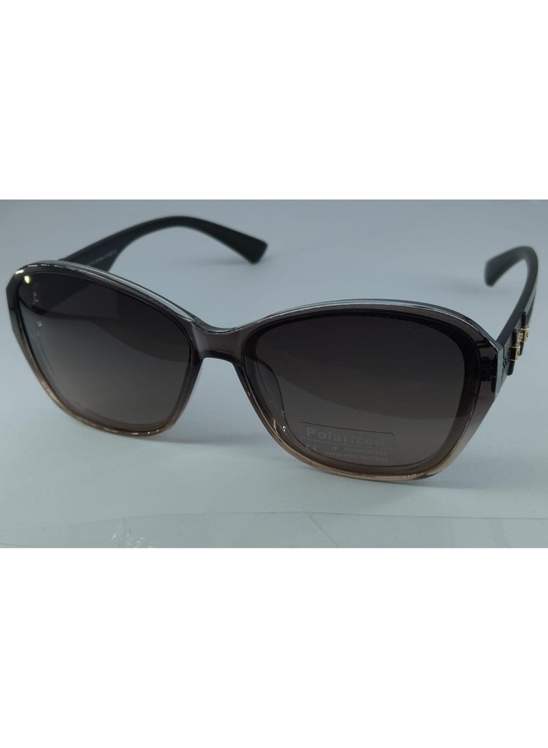 GUCCI Luxury Sunglasses for the Modern Woman – Elegant Black with a Touch of Sophistication - Image 1