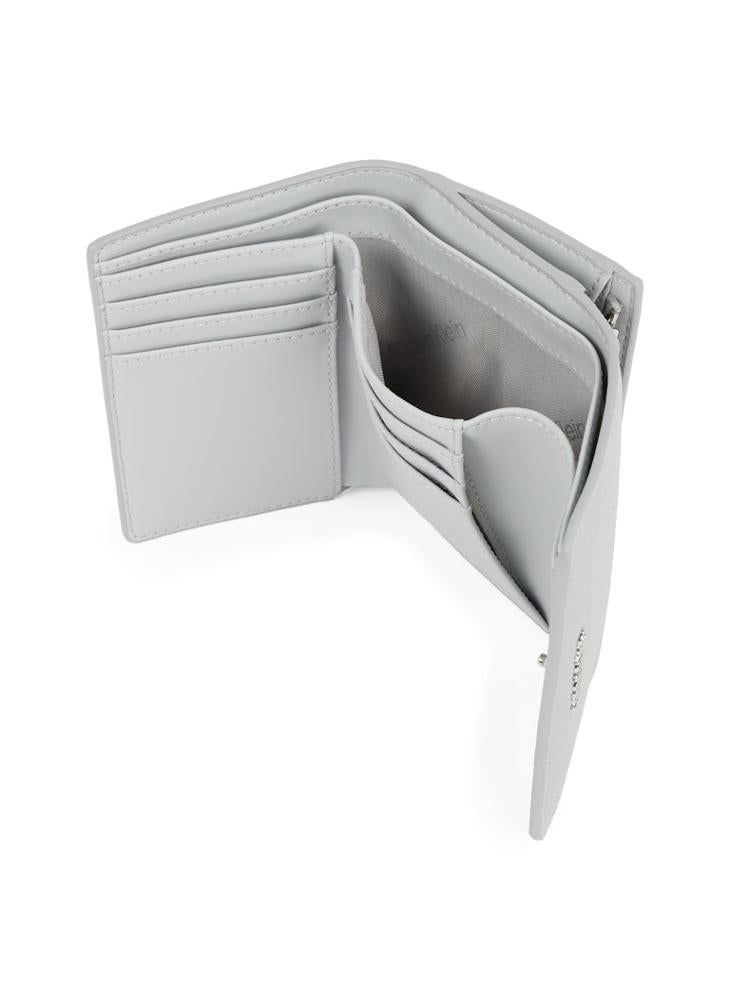 CALVIN KLEIN SMALL TRIFOLD WALLET  - Image 4