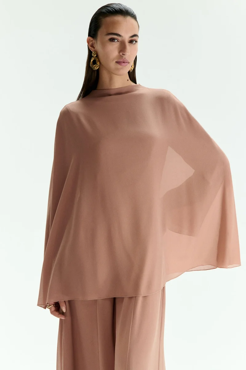 اتش اند ام فستان بتفاصيل كايب