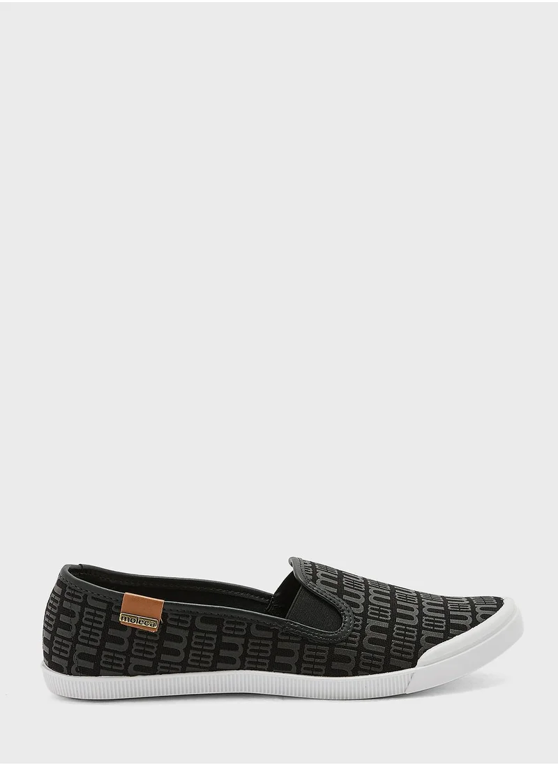 MOLECA Raven Logo Detail Low Top Sneakers