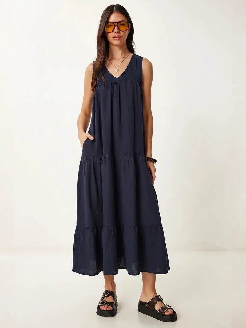 السعادة في إسطنبول ISTANBUL Frilly V-Neck Midi Dress