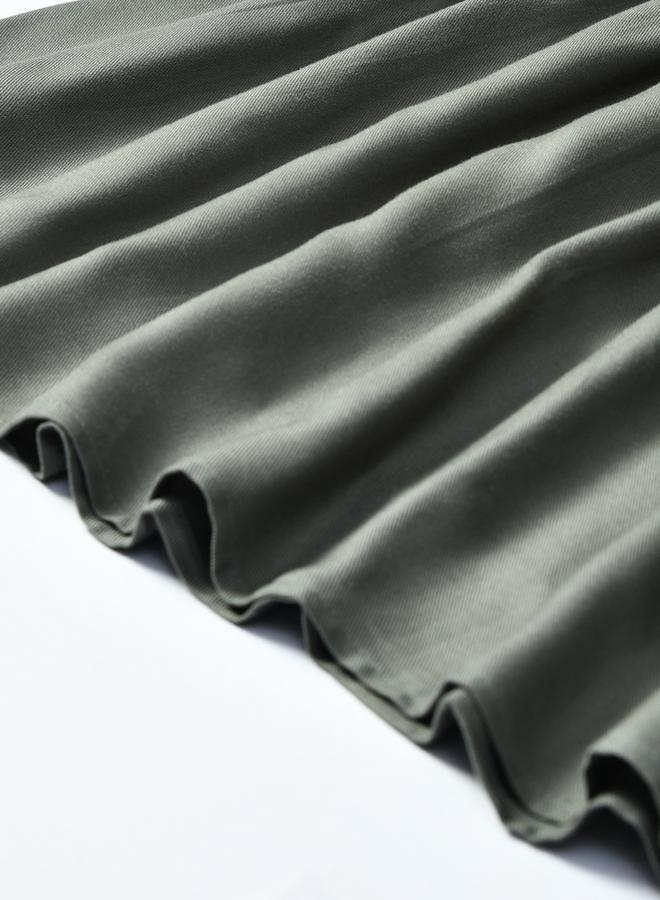 Bella Moda Floral Embroidered Round Neck Knee-Length Dress - Image 4