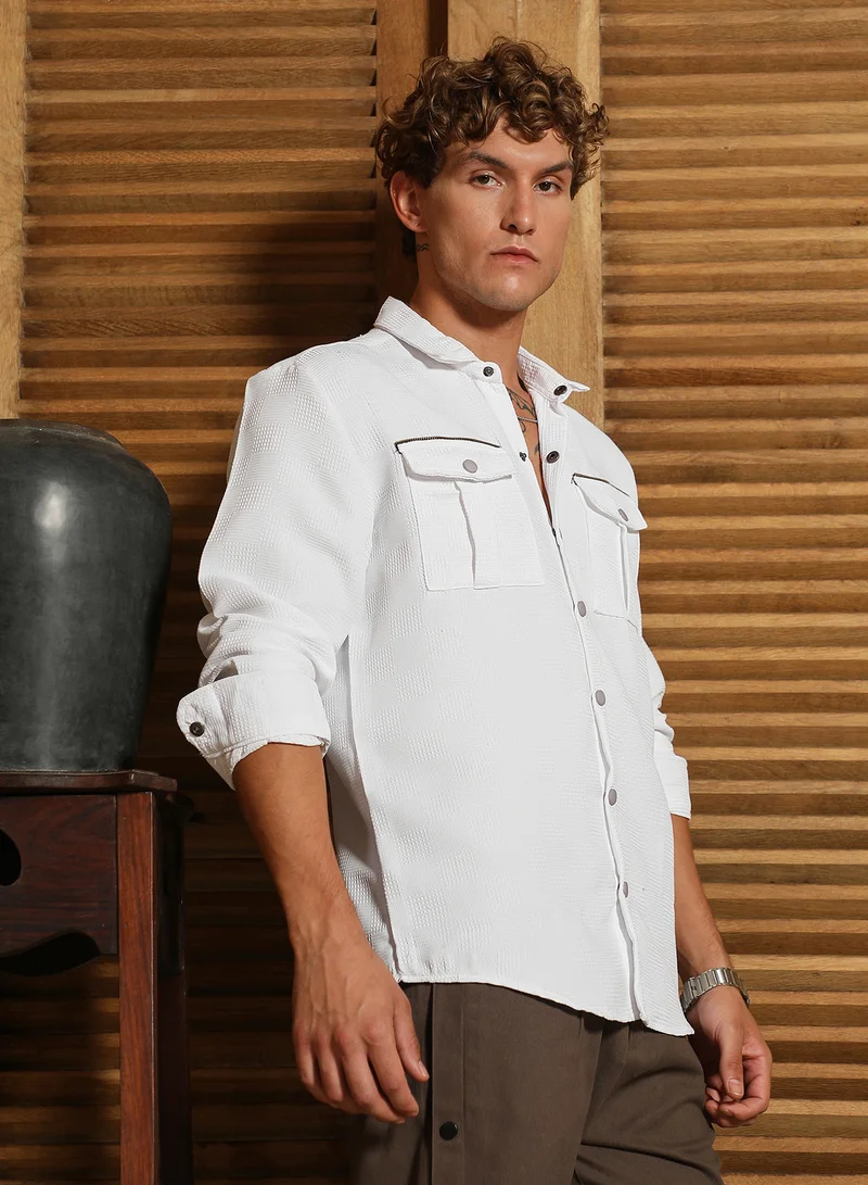 Campus Sutra Men's Chalk White Safari-Utility Relaxed Shirt For Casual Wear | Spread Collar | Long Cuffed Sleeves | Button Closure | Shirt Crafted With Comfort Fit For Everyday Wear