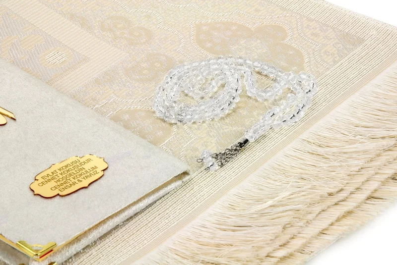 İhvan Ikhvan 10 Pieces Velvet Covered Bag Size Book of Yasin with Taffeta Prayer Mat Special Box with Allah Name Special Plate Prayer Beads Cream 1217