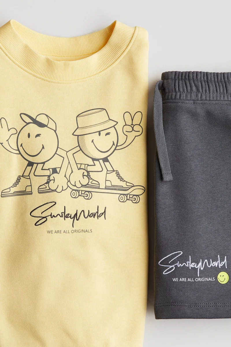 H&M 2-piece printed sweatshirt set