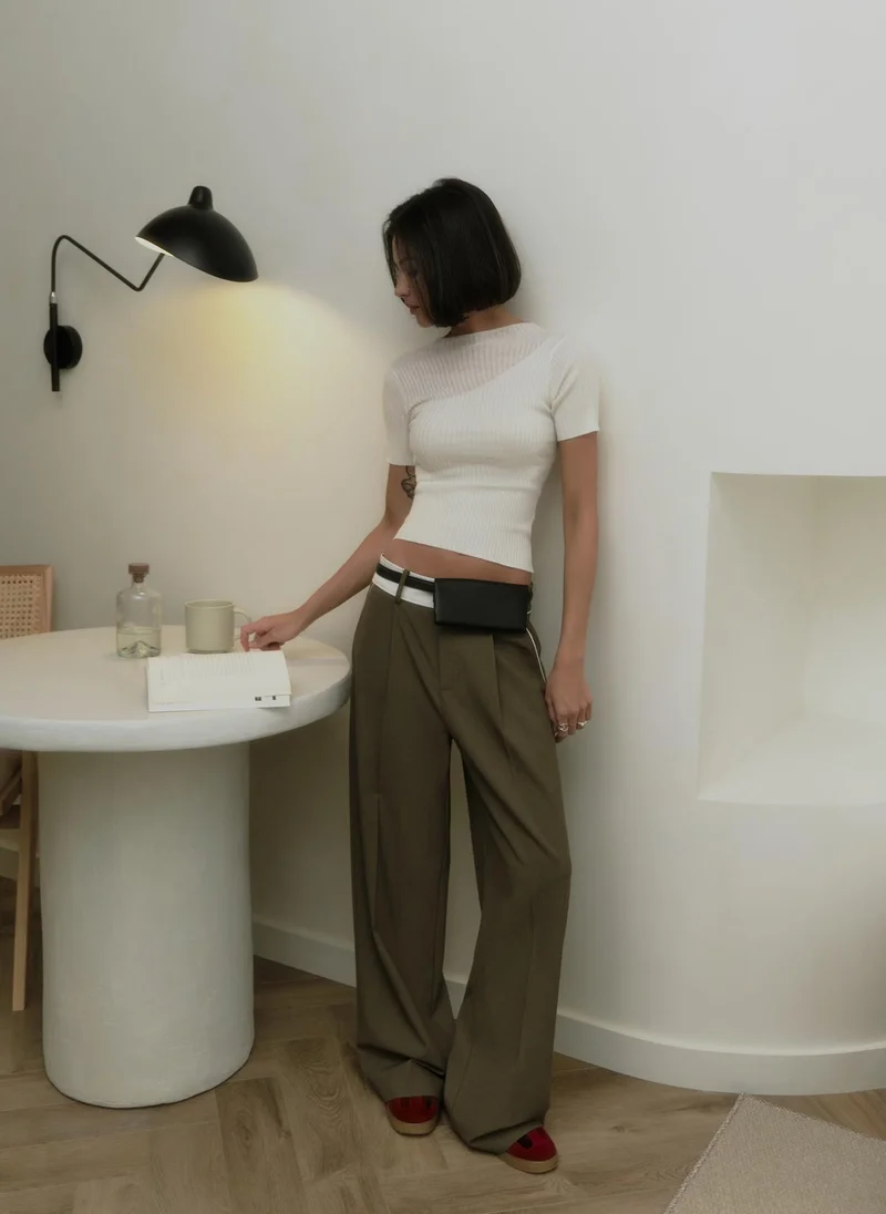 Lichi Cropped ribbed top with one shoulder lining