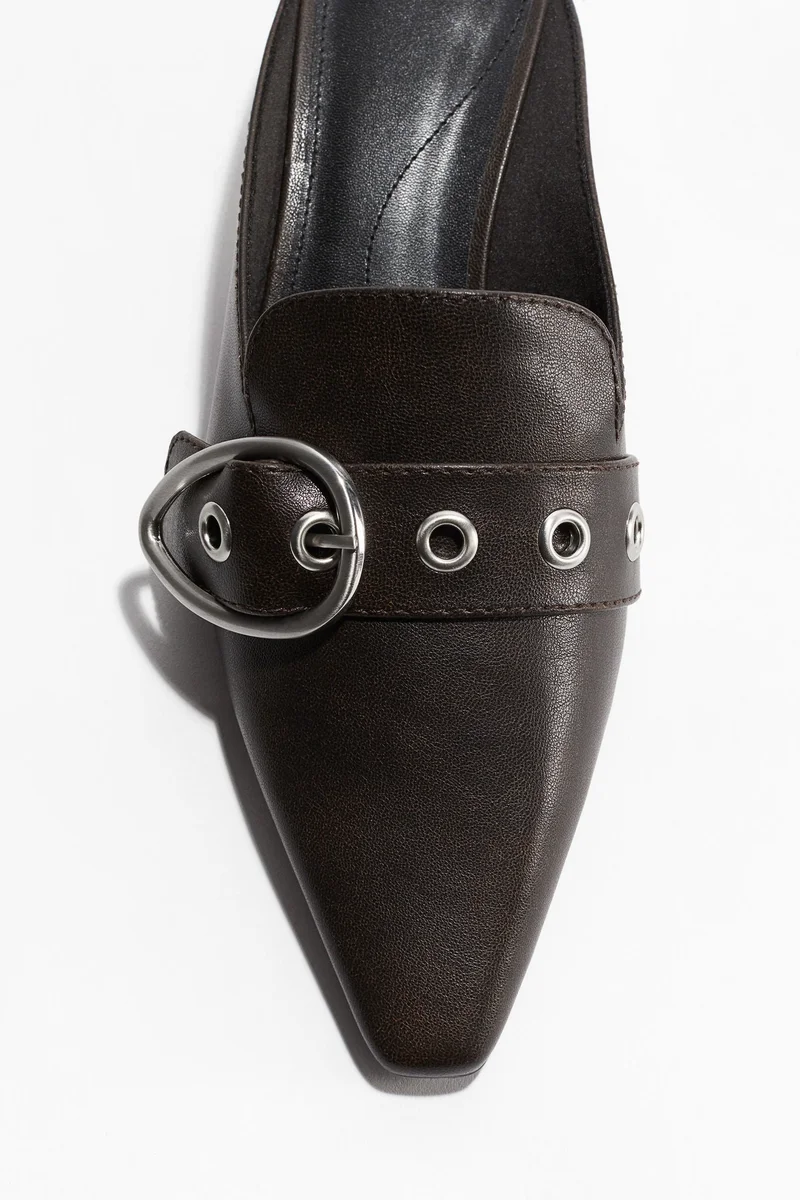 اتش اند ام حذاء ميول بكعب قصير