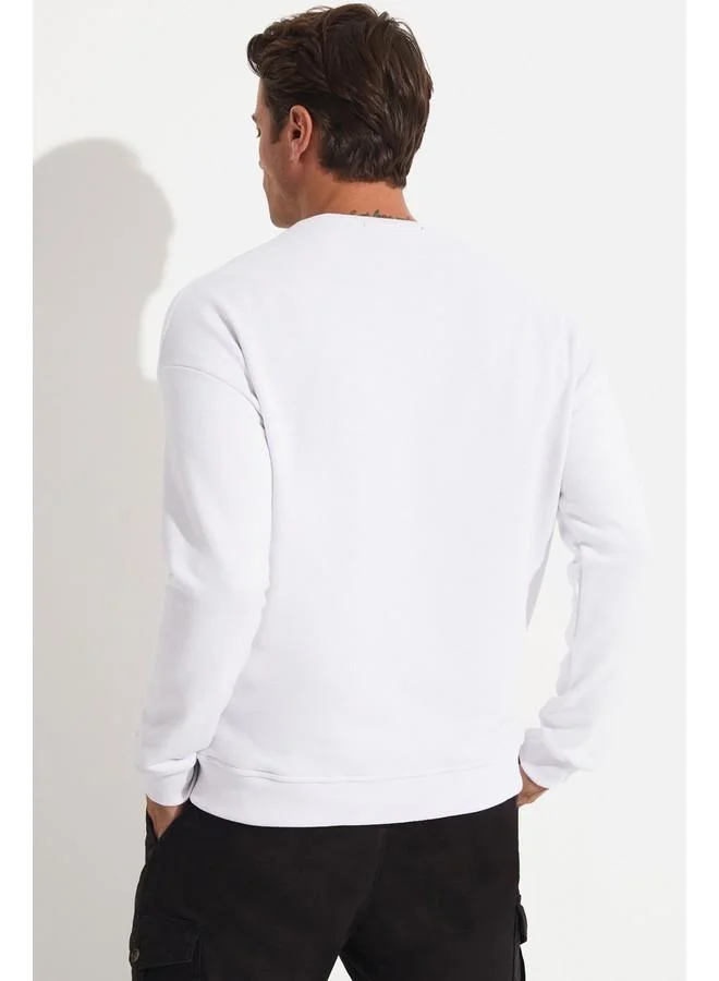 JUNE June Men Regular Fit Printed Crew Neck T-Shirt Ecru