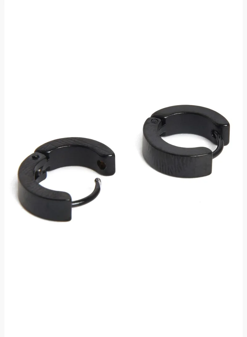 SOHI Trendy Designer Studs