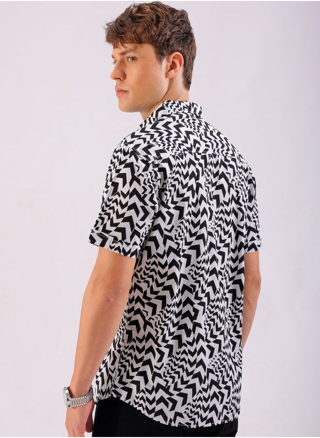 The Indian Garage Co Men Slim Fit Psychedelic Half Sleeves Cutaway Collar Casual Shirt  - Image 2