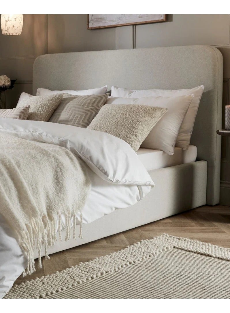 ملاذ هاوس سرير مبطن بأزرار - MZBDN02-OFW-100 سم - مصنوع من قماش ناعم مع لوح رأس مبطن بأزرار - 100 سم - الأبعاد: ارتفاع 120 سم × طول 195 سم - طول 195 سم × ارتفاع 120 سم × عرض 100 سم - Image 2