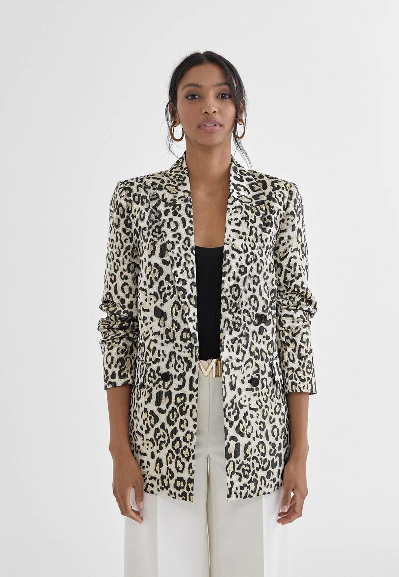 لولا كساديمونت Golden animal print blazer