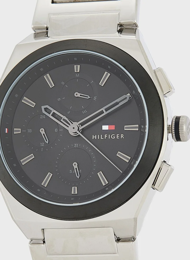 TOMMY HILFIGER Connor Round Analog Watch