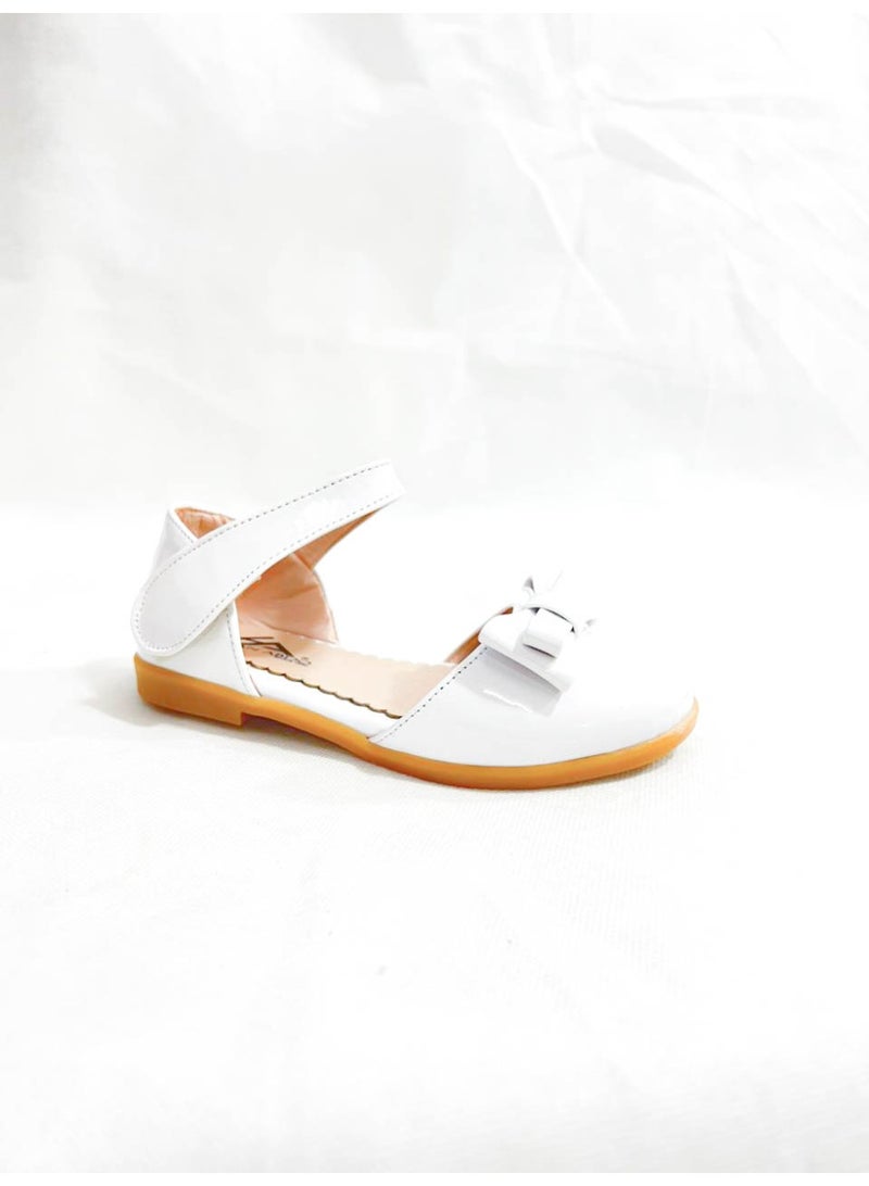 حذاء أطفال عصري