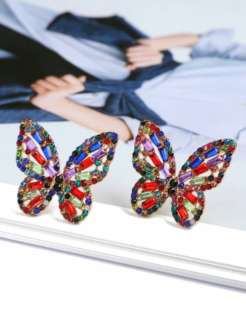 إيكوال حلق اذن نسائي بتصميم أنيق وعصري مرصع بالزركون عالي الجودة - Image 2