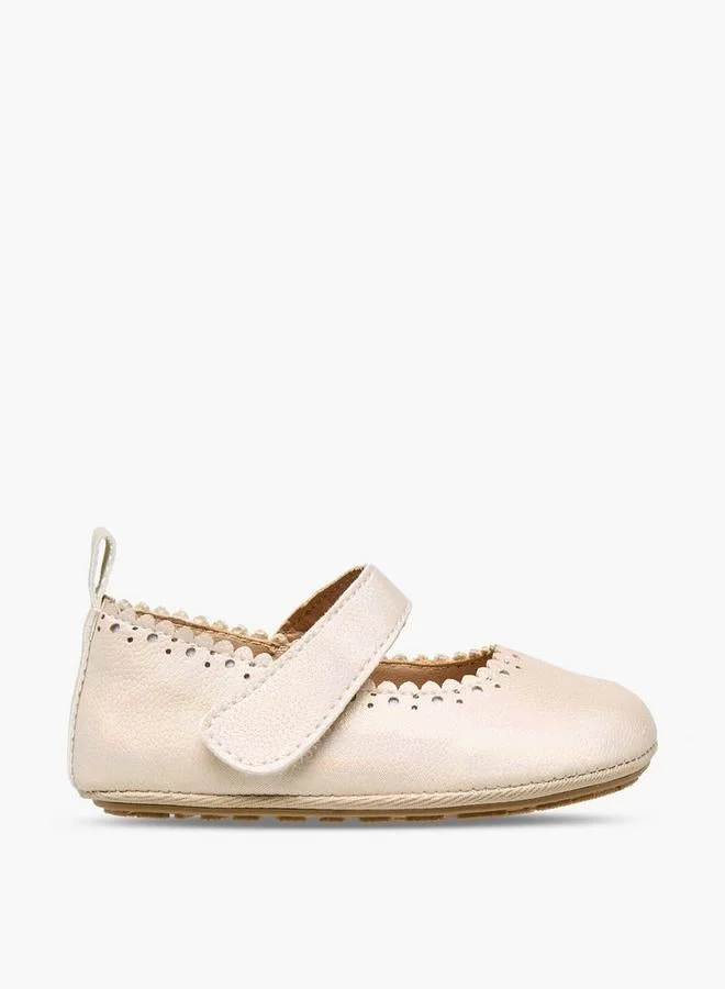 بيرفيت Booties With Hook & Loop Closure