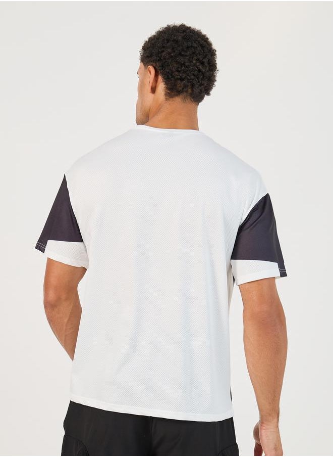 Styli Color Block Athleisure Mesh Printed T-Shirt