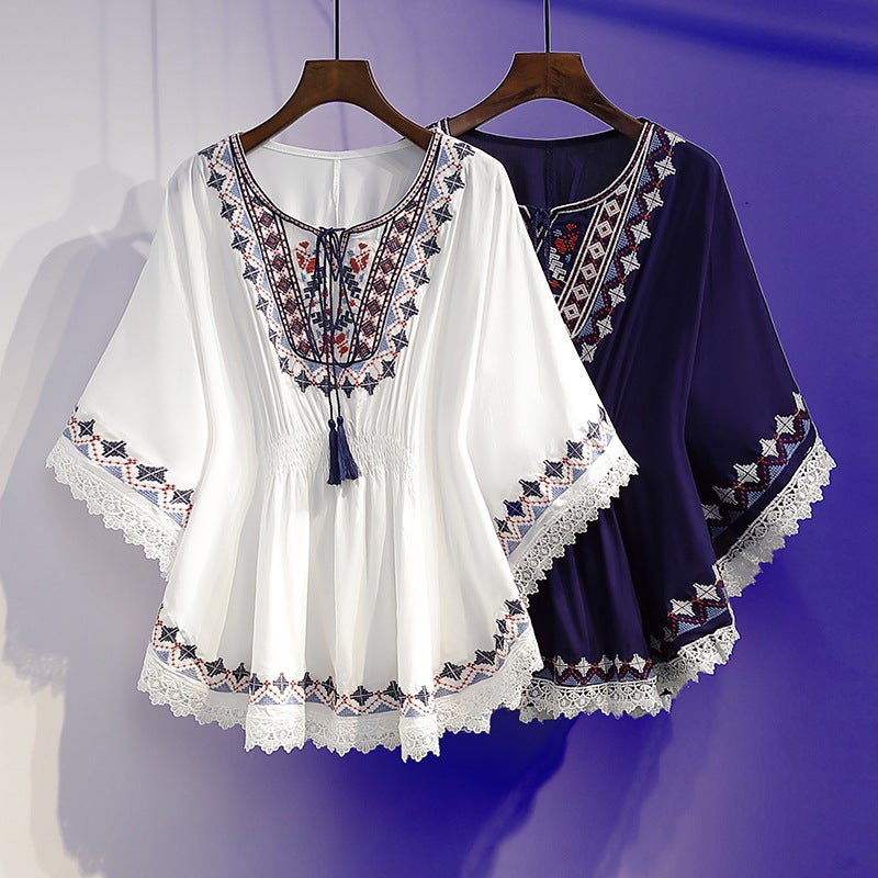 Wholesale 2023 Summer new Korean style loose slimming top womens fashionable age-reducing retro printed shirt White - Image 2