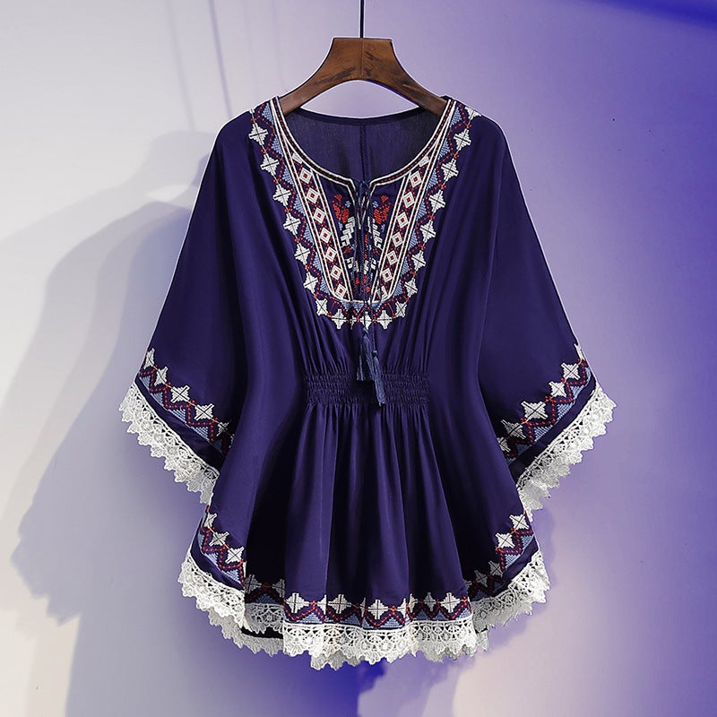 Wholesale 2023 Summer new Korean style loose slimming top womens fashionable age-reducing retro printed shirt White - Image 3