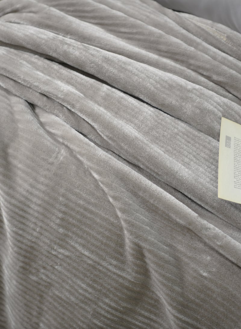 Morano Fluffy Blanket Dyed Model 220X240Cm, Ultra Soft Polyester Textured Stripe Effects, Lightweight and Cozy - Image 2