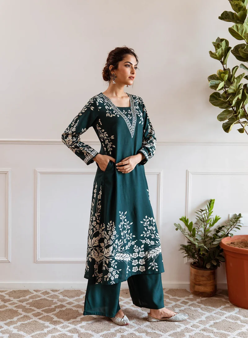 ISHIN  Floral Printed Regular Sequinned Kurta With Palazzos for Women | Best Price UAE