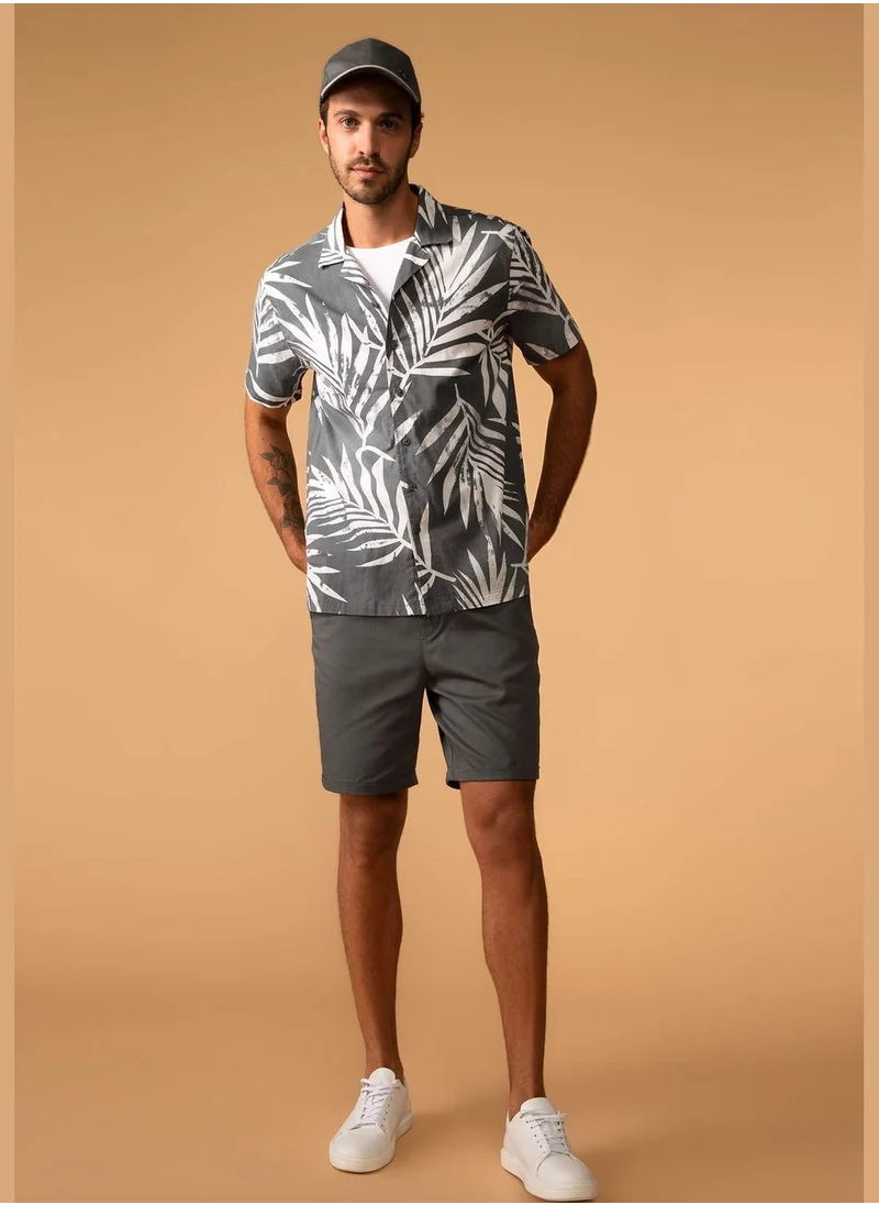 ديفاكتو Regular Fit Tie Waist Mini Short