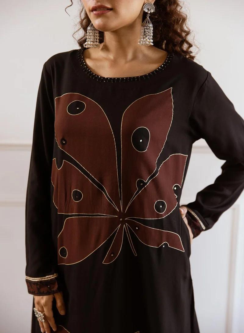 ISHIN Women's Black 100% Cotton Printed Straight Fit Kurta Set