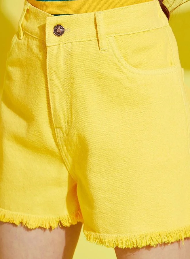 نو- ڤو Frayed Hem Denim Shorts with Pockets by Styli