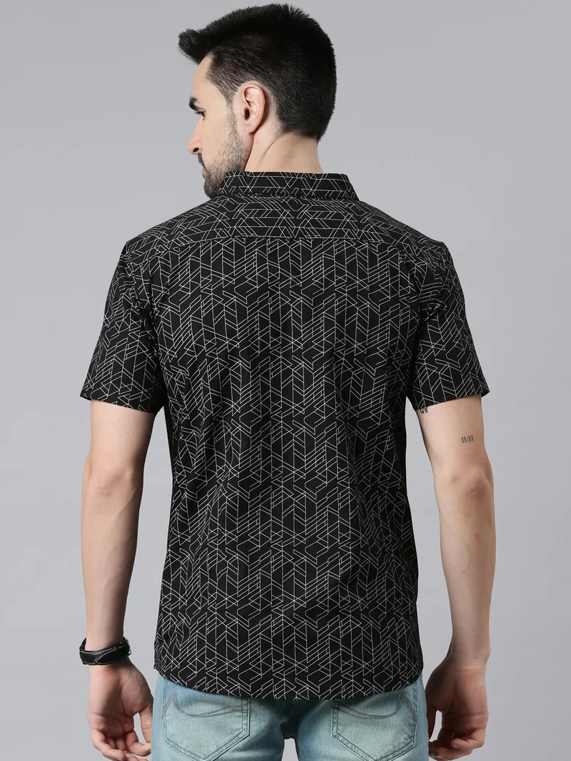 جوفن قميص كاجوال رجالي أسود مطبوع بأكمام نصفية