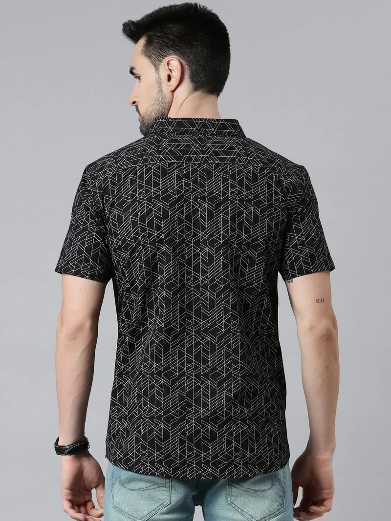 جوفن قميص كاجوال رجالي أسود مطبوع بأكمام نصفية