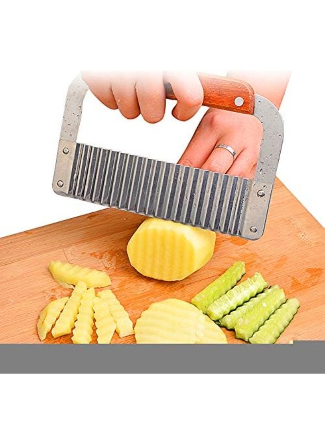 Stainless Steel Crinkle Cutter with Wooden Handle – Vegetable & Potato Slicer - Image 1