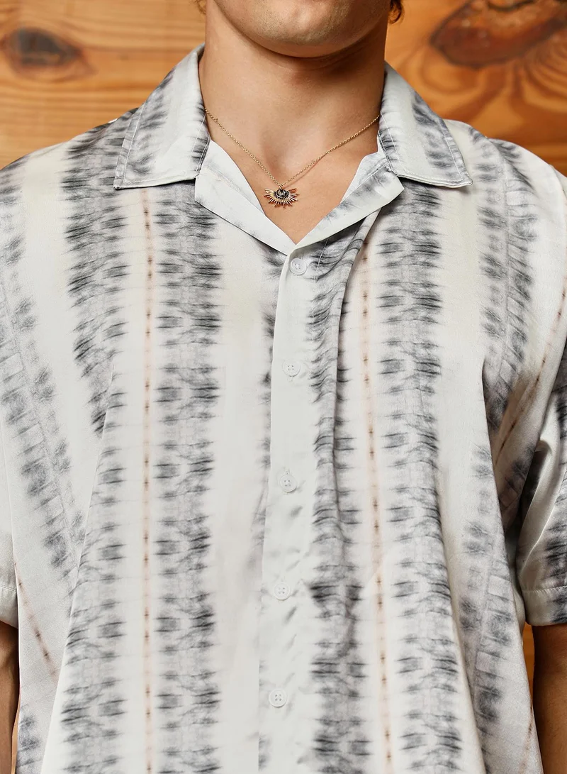 كامبوس سوترا Men's Midnight Black & Ivory White Nomad Satin Oversized Shirt