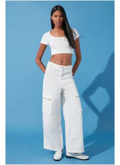 White Zipper Detailed High Waist Wide Leg Jeans TWOSS24JE00094
