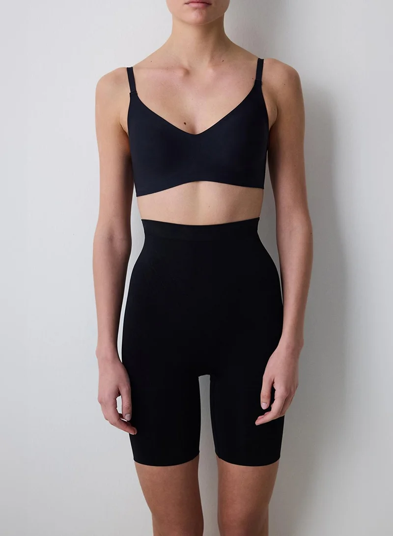 بنتي كورسيه قصير بدون خياطة لتشكيل الجسم