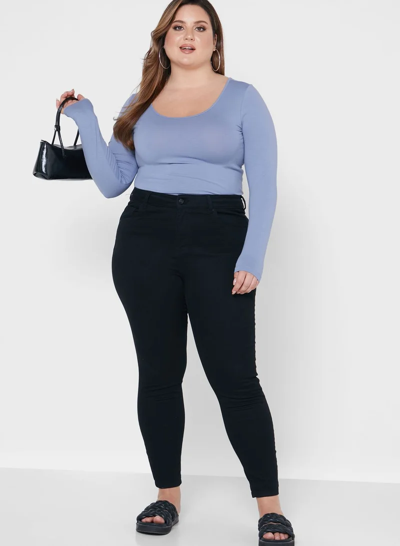 Vero Moda Curve Crew Neck Top