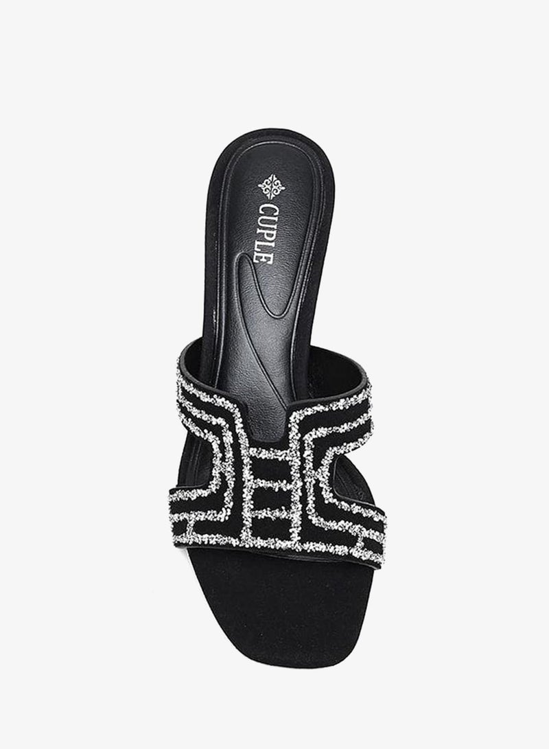 Cuple heeled sandals with jeweled strap - Image 3