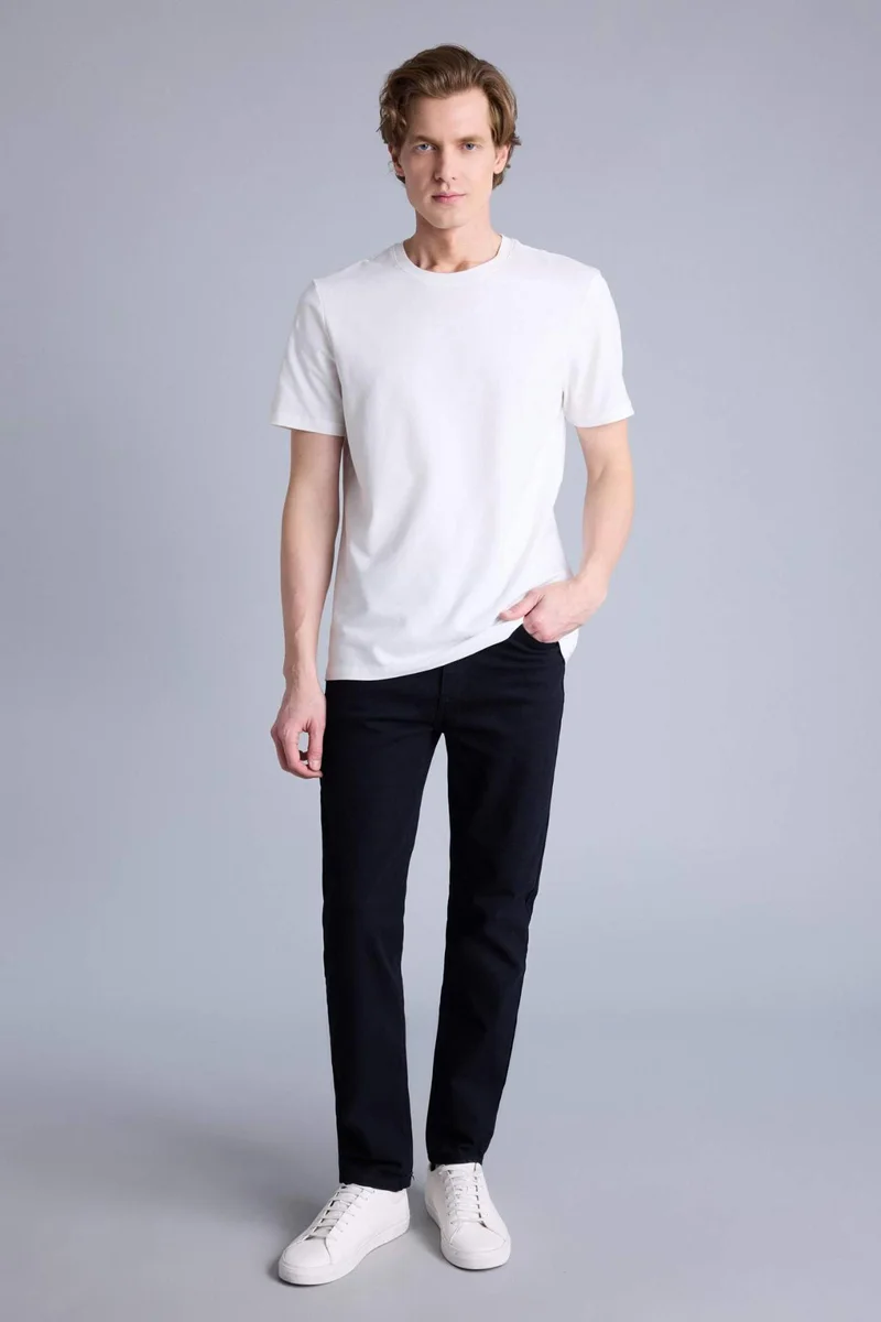 ديفاكتو Slim Fit Short Sleeve T-Shirt