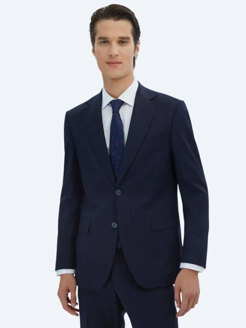 كيب بدلة صوفية مخططة باللون الأزرق الداكن بقصة عصرية