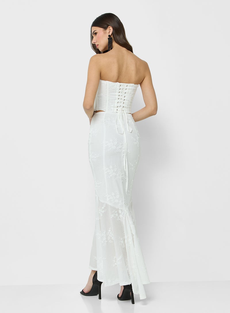 جينجر طقم مشد مطرز وتنورة ماكسي ذيل سمكة - Image 2