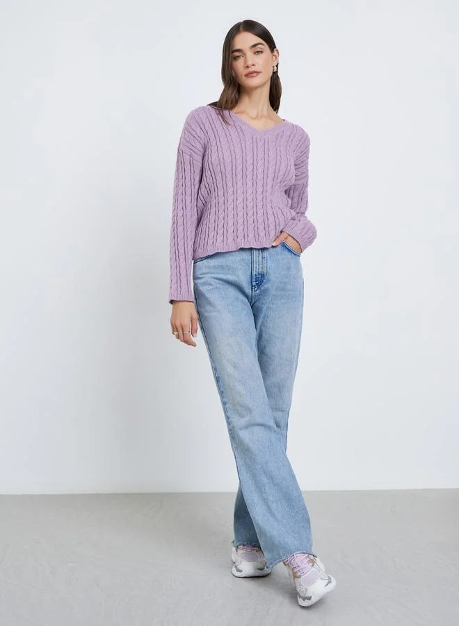 ستايلي سويتر كاجوال بتفاصيل محبوكة