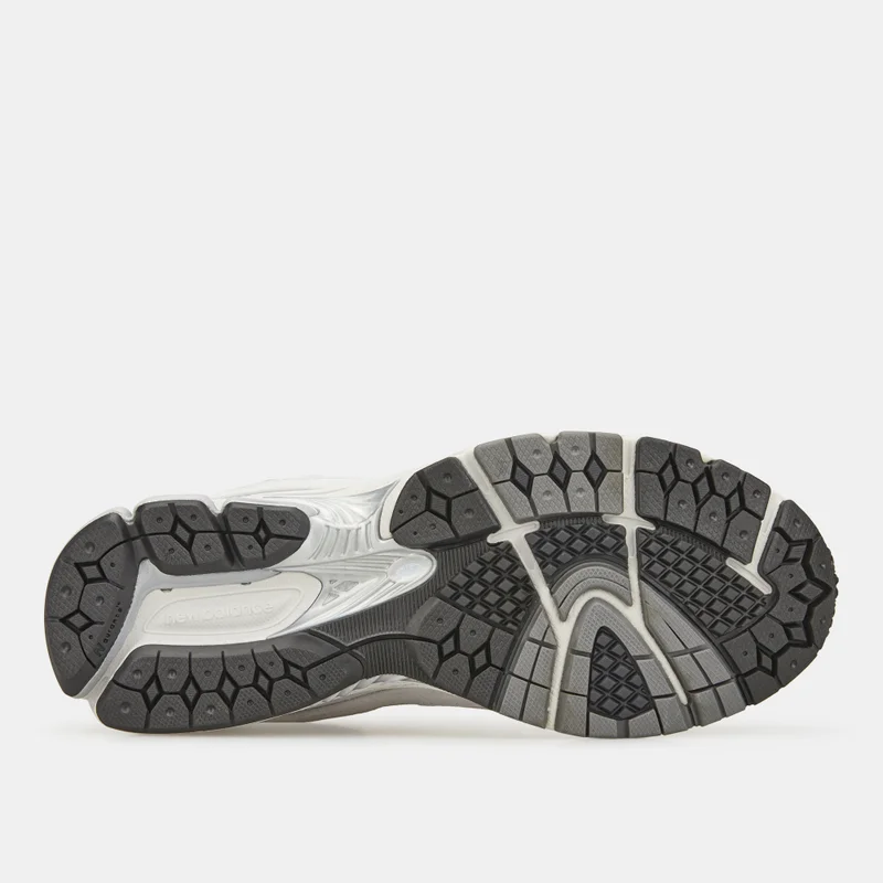 New Balance Men's 2002R Shoes
