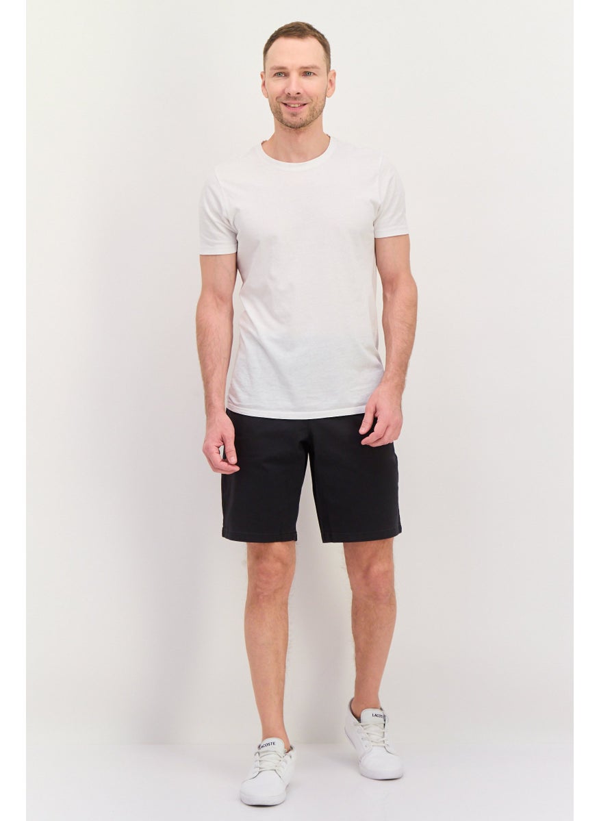 Men Solid Chino Shorts, Black - pzsku/ZEB4CE6B80DEBBEF0A3A3Z/45/_/1738161125/7df70958-f348-42af-9f13-07439e48e8b7