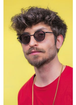 Focus On Legolas Black Sunglasses  - Image 3