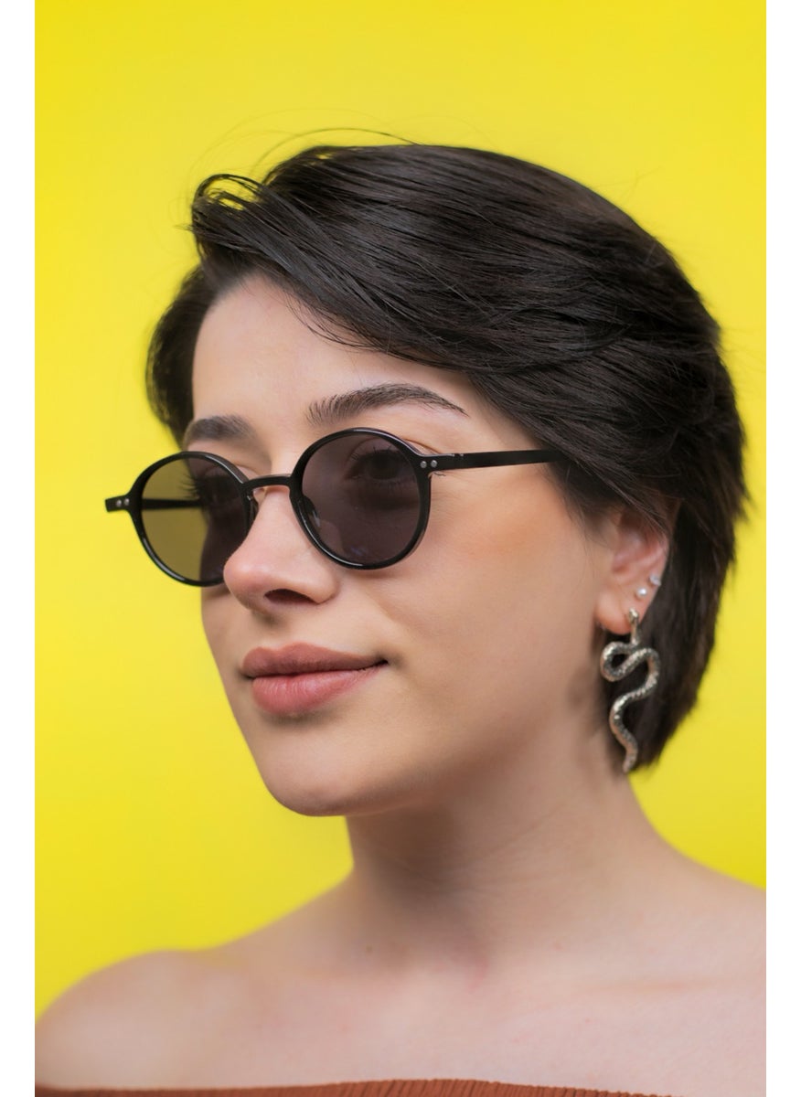 Focus On Legolas Black Sunglasses  - Image 4